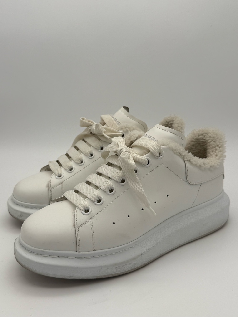 Alexander McQueen Men’s Oversized White Sneakers With Shearling Lining Size 8 US